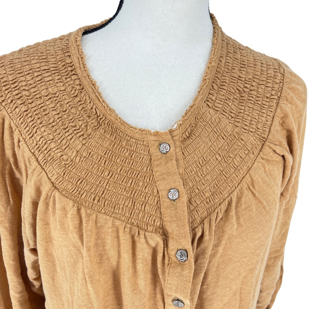 Sundance Smocked Long Sleeve Top Blouse Tan Size Large Linen - Picture 5 of 8